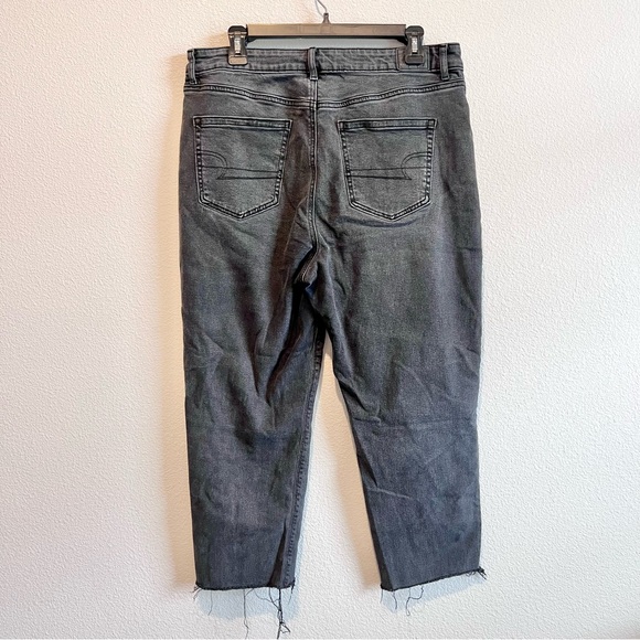 American Eagle Mom Jeans Womens Size 14 Black Crop Distressed High Rise Grunge - Picture 7 of 10